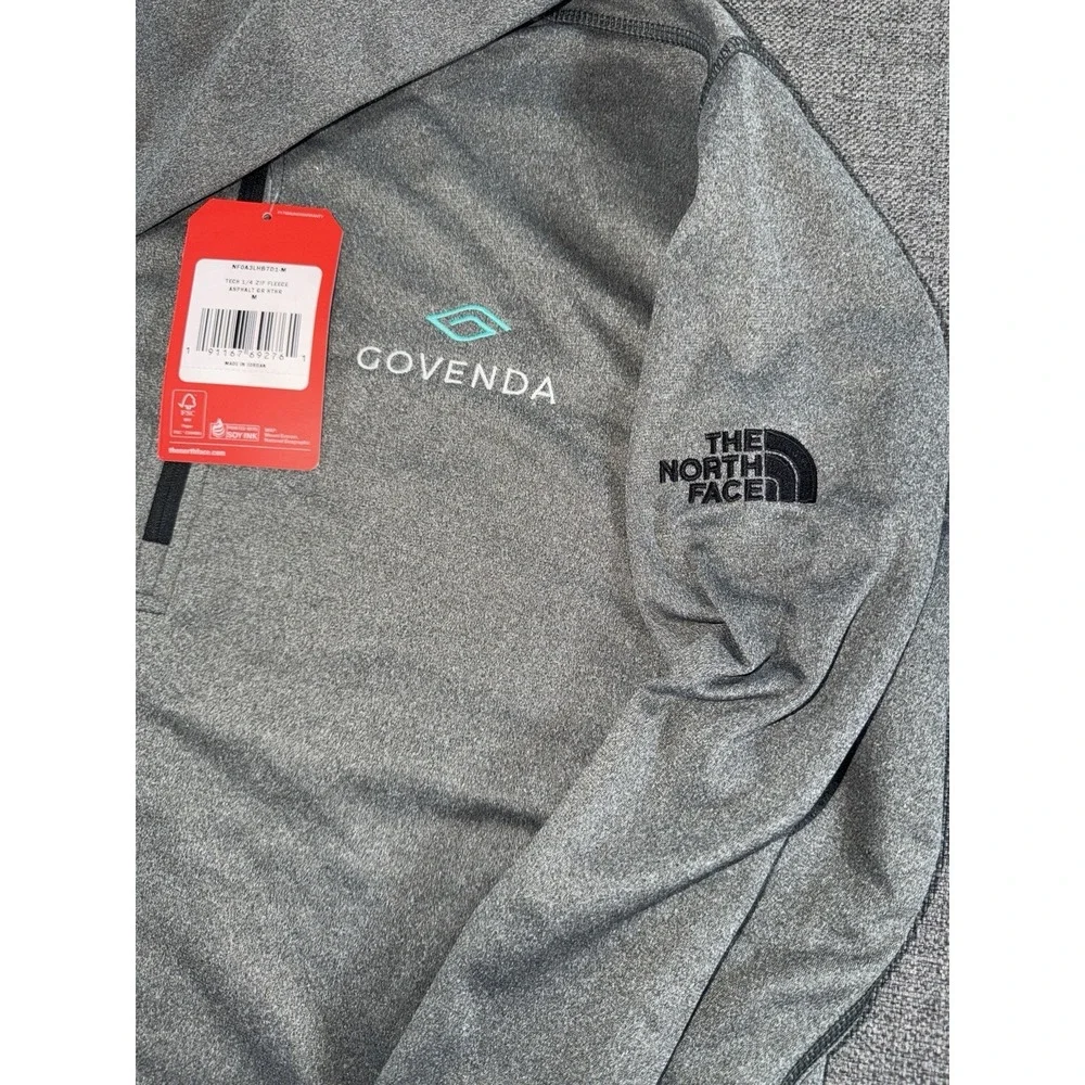The North Face Tech 1/4 Zip Fleece Pullover Gray‎ Men's Medium Covenda Logo NWT